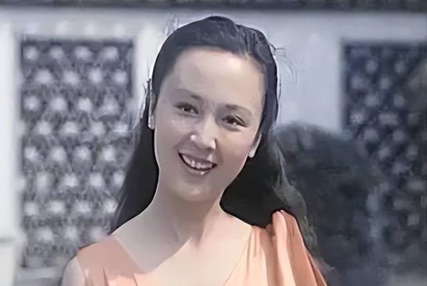 桥宜速配 从粉丝到丈夫46年不离不弃，赵静的爱情有多稳？